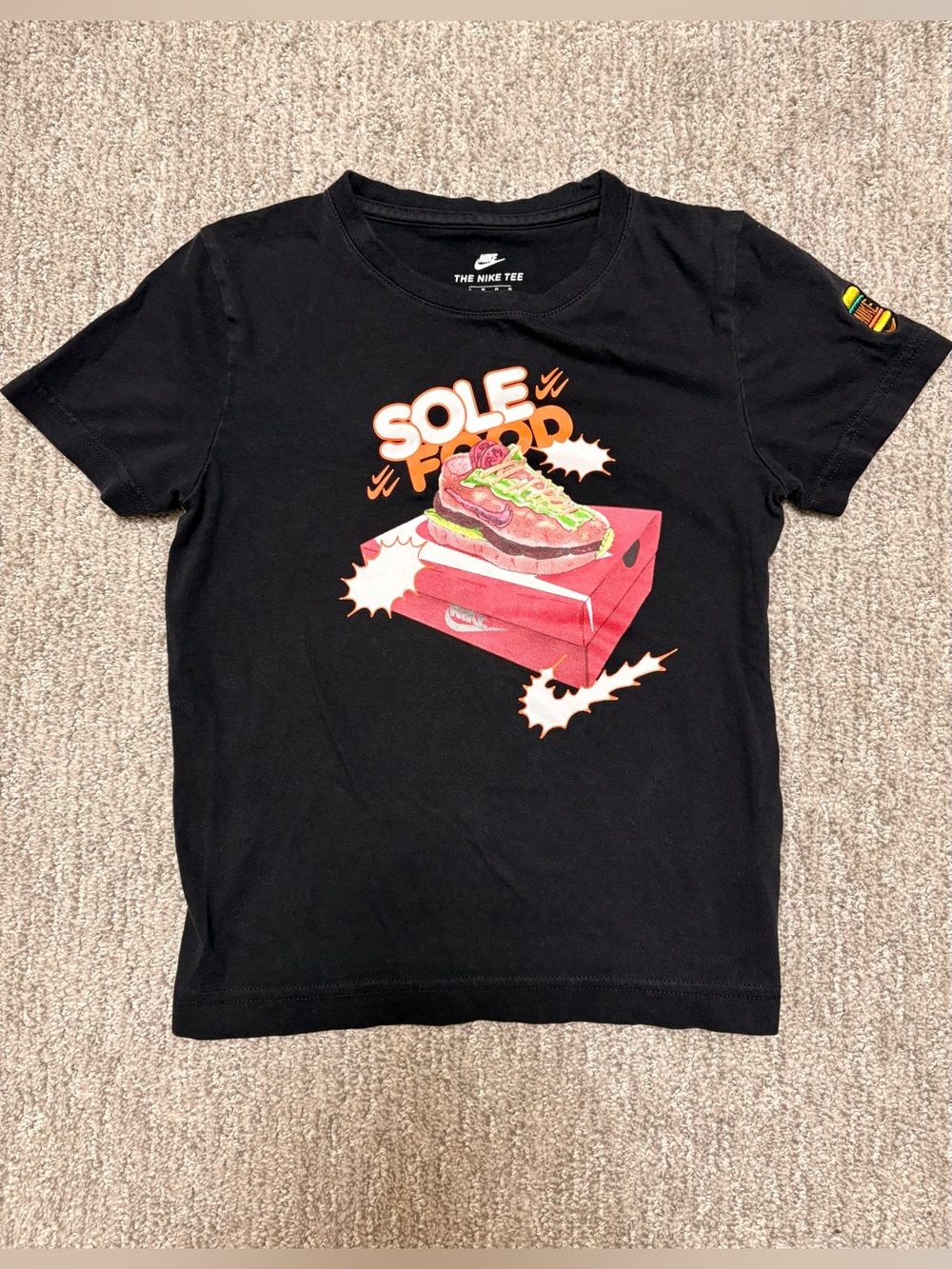 Nike tee